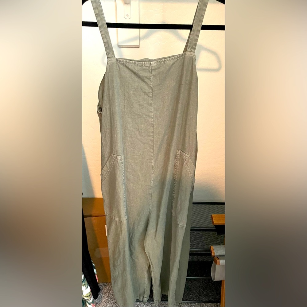 Universal Thread utility cropped jumpsuit